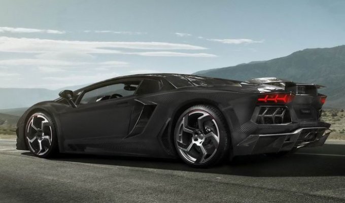 Lamborghini Aventador Carbonado от ателье Mansory (3 фото)