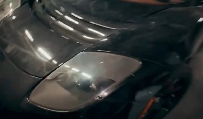 One of the world's first Tesla electric cars was found in Ukraine (4 photos)