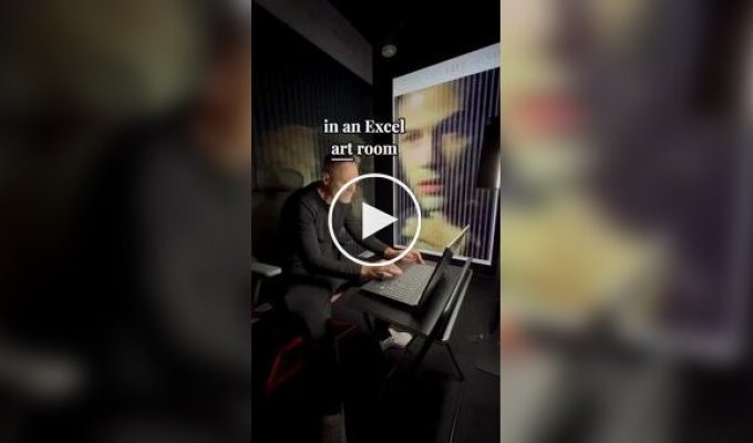 Мужчина научился запускать фильмы через Excel-таблицы