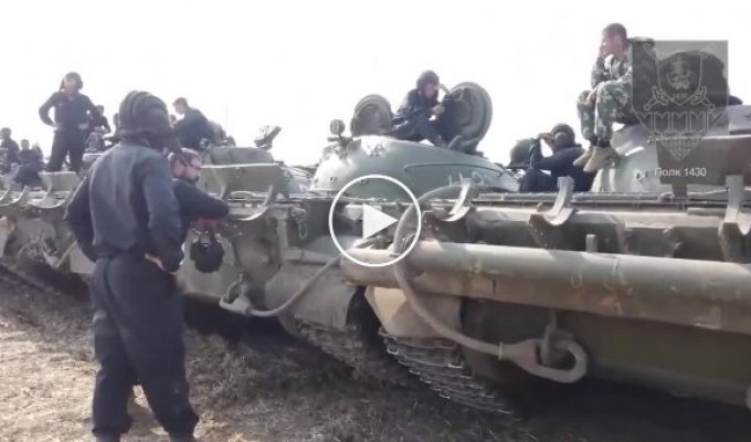 У россиян продолжается уборка на складах. Российский 1430-й полк может похвастаться танками Т-55, готовящимися к фронту