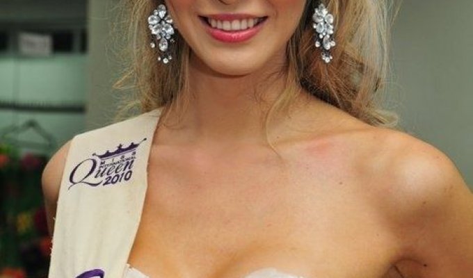 Участницу конкурса "Мисс Вселенная" дисквалифицировали (8 фото)