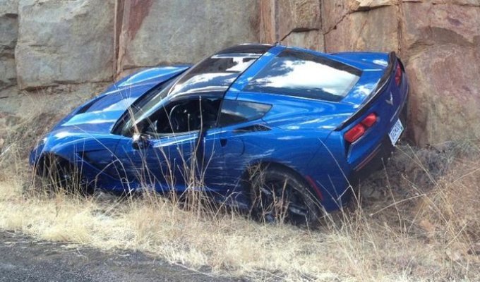 В США уже успели разбить Chevrolet Corvette Stingray (фото + видео)