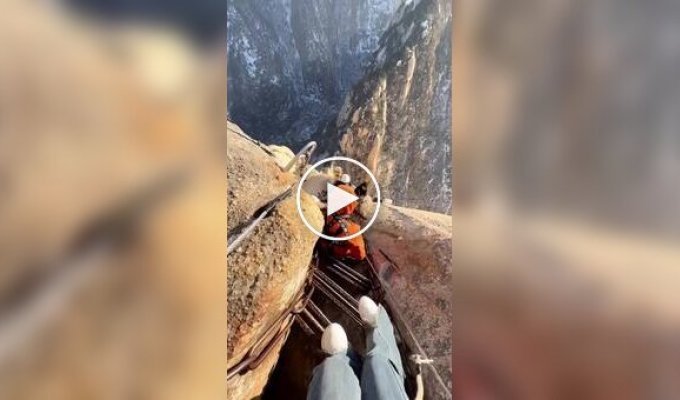 Plank Road in the sky, considered the most dangerous hiking route in the world