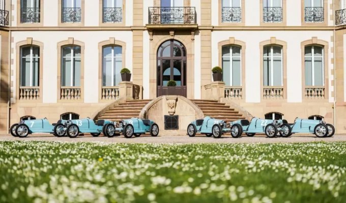 Bugatti и Little Car Company представили лимитированную версию компактного автомобили Baby II  (5 фото)