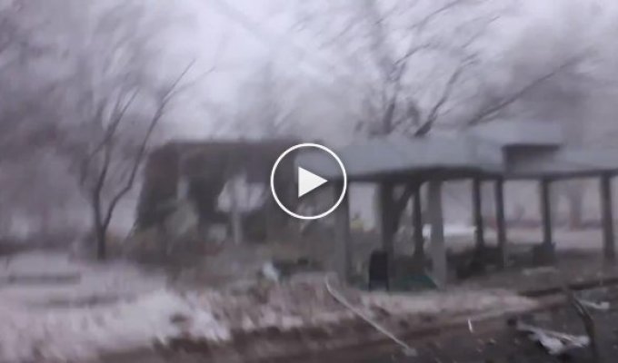 Страшный обстрел возле РИКа в киевском районе Донецка