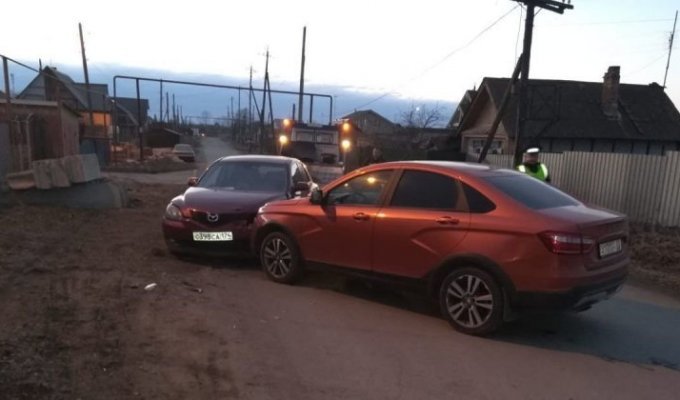 Пьяный начальник отдела ГИБДД устроил аварию в Челябинской области (2 фото + 1 видео)