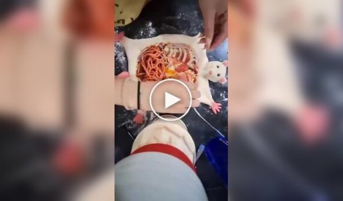 A pizza rat for an unwanted guest