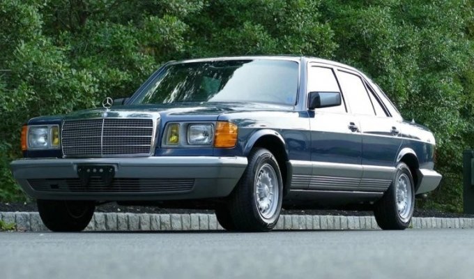 Дизельный Mercedes-Benz 1983 года, который можно было купить только в Америке (27 фото + 3 видео)