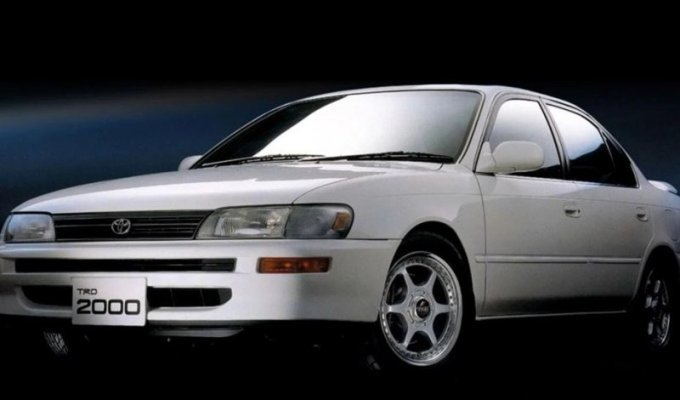 Toyota Corolla TRD2000 1994 года, которая встречается реже, чем некоторые гиперкары (5 фото)