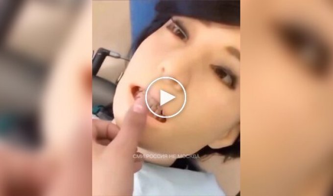 Chinese dentists showed mannequins on which they train to treat teeth