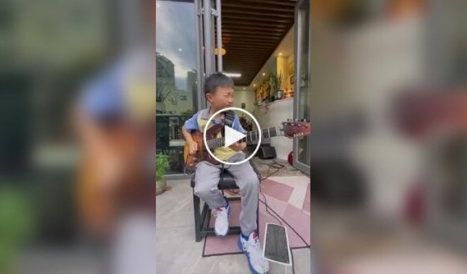 Talented 9 year old guitarist