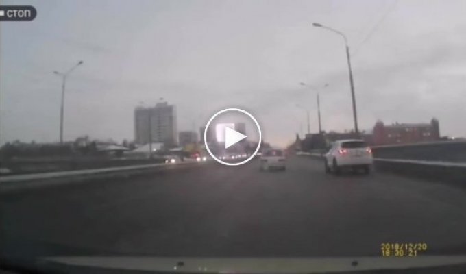 В Омске столкнулись четыре машины