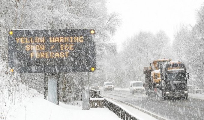 Снежный шторм "Фионн" накрыл Великобританию (25 фото)