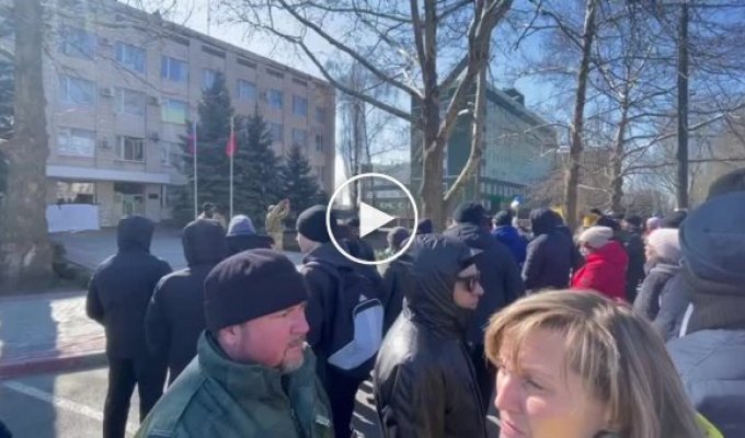 Жители Мелитополя снова вышли на улицы города