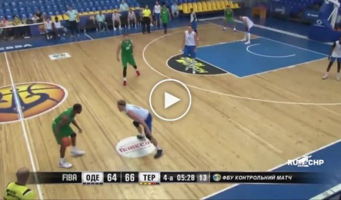 Массовая драка между баскетбольными клубами Одесса и Тернополь