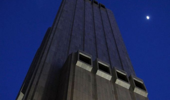 Самый таинственный небоскрёб Нью-Йорка оказался секретным центром АНБ (3 фото)