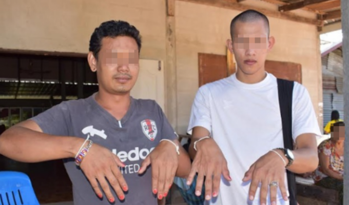 Тайці фарбують нігті, щоб уникнути нападу примарної вдови (5 фото)