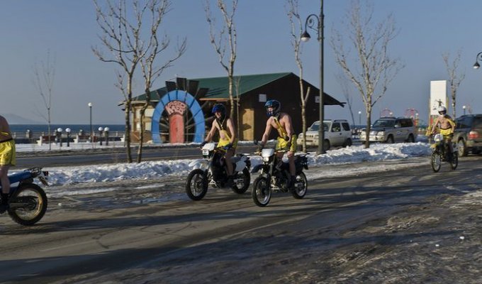 Веселая акция байкеров Владивостока Mudozvon-2012 (13 фото + видео)