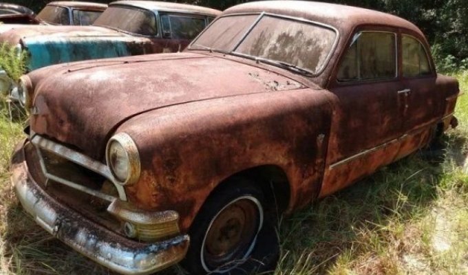 Graveyard of old cars (20 photos)