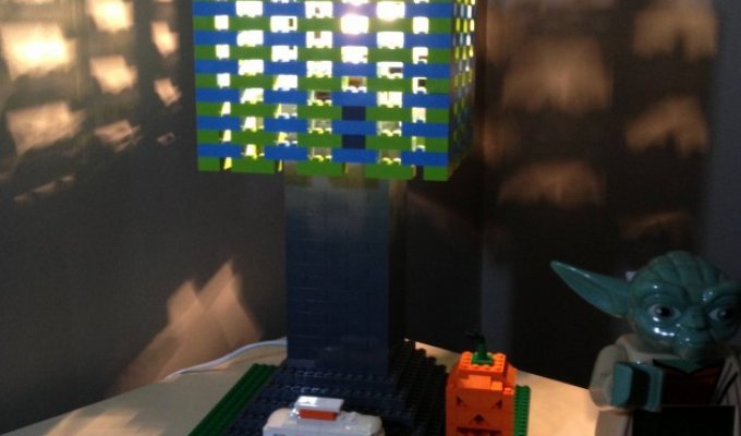 Новая жизнь привычных вещей: конструктор Lego (14 фото)