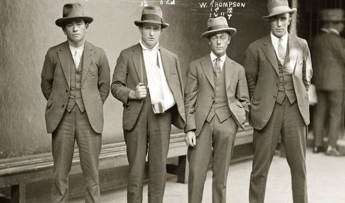 Brothers of the early 20th century (18 photos)