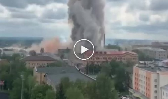 В Подмосковье произошел мощный взрыв на оптико-механическом заводе в Сергиевом Посаде