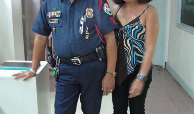 Переаттестация в рядах филиппинской полиции (6 фото)