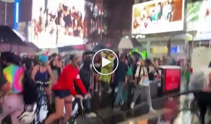 Жесткая борьба с BLM в центре Нью-Йорка (видео)