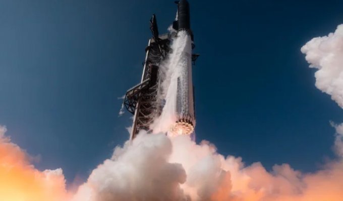 Starship вышел на испытания: SpaceX протестировала крупнейшую ракету в истории (3 фото + видео)
