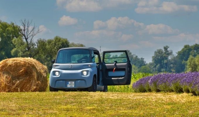 В Украине стартовали продажи самого дешевого компактного электромобиля Citroen (4 фото)