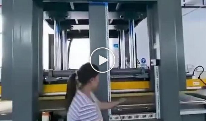 Как китайские диваны с памятью формы экономят место и транспорт