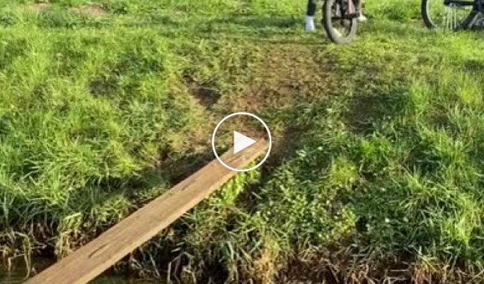 Неудачный трюк на велосипеде