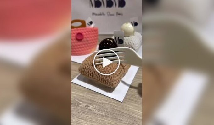 The Japanese invented “knitted” desserts