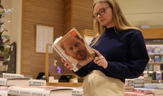 12 Shocking Revelations from Hollywood Celebrity Memoirs (13 photos)