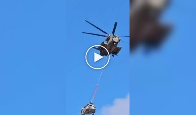 Вертолет ВВС Израиля разбился при попытке эвакуации
