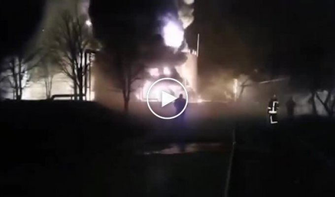 Тушение пожара в Луцке после удара