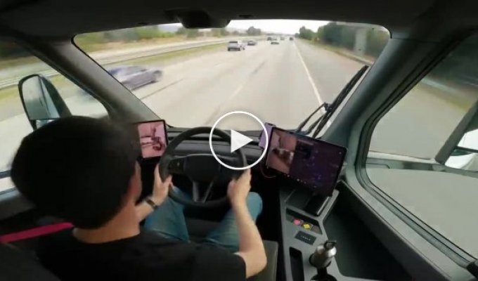 Рабочий день водителя Tesla Semi - новой электрофуры от Илона Маска