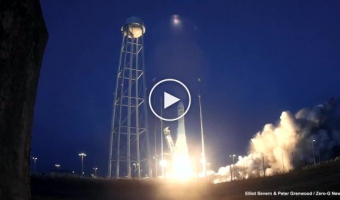 Падение ракеты Антарес, вид вблизи с двух камер (тише звук)