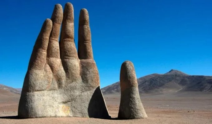 Atacama Desert: Only space is drier (13 photos)