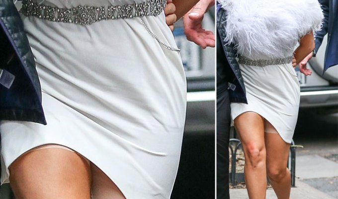 Леди Гага сверкнула утягивающими панталонами (12 фото)