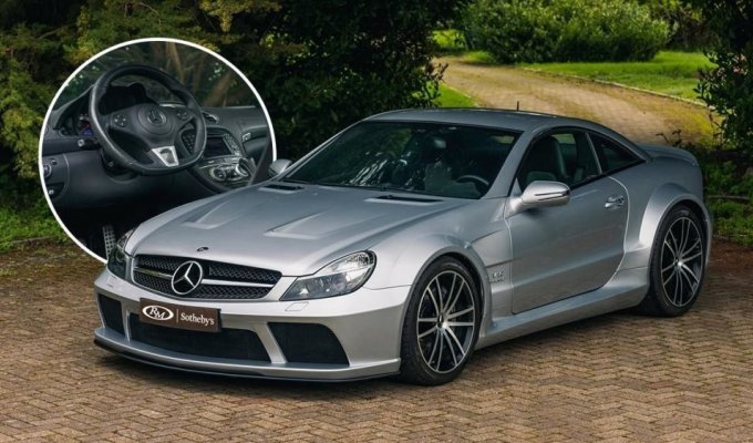 A rare sports Mercedes-Benz SL 65 AMG Black Series with almost no mileage will be put up for auction (34 photos)