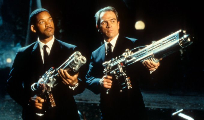 Stills from the filming and interesting facts about the movie "Men in Black" that many do not know about (14 photos)