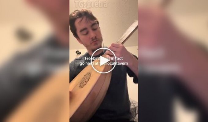 A guy performed a very cool solo on the lute