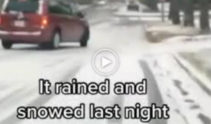В канадском городке Реджина неожиданно выпал снег и водители оказались к этому не готовы