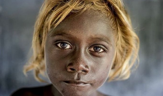 Жители Соломоновых островов с необычной внешностью (10 фото)