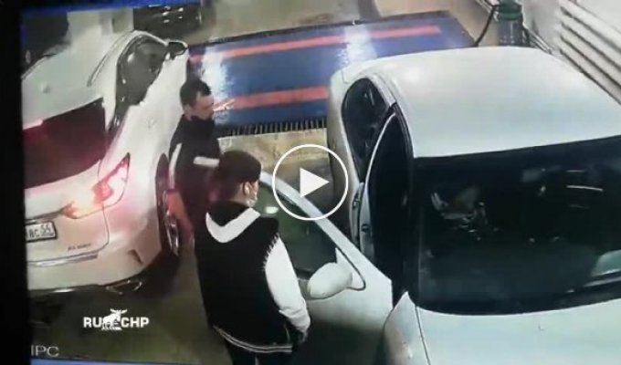 Автомойщик в Павлодаре решительно лишил свою коллегу ног
