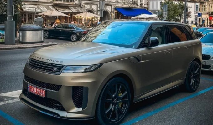 The most powerful Range Rover with a BMW engine was spotted in Ukraine (4 photos)