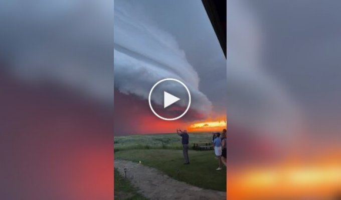 Невероятный закат в Южной Дакоте