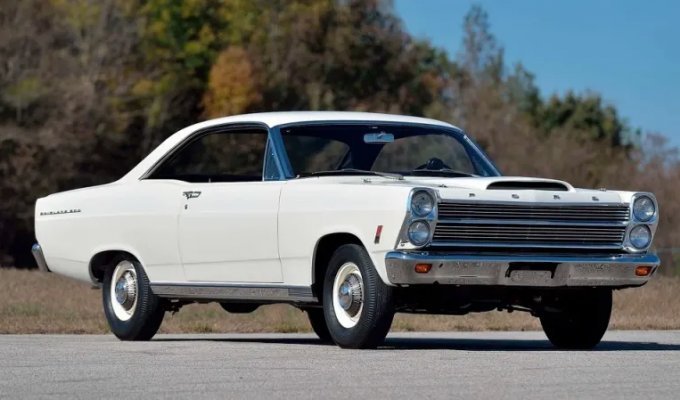 Ford Fairlane R-Code: a brutal muscle car that few people know about (13 photos + 1 video)