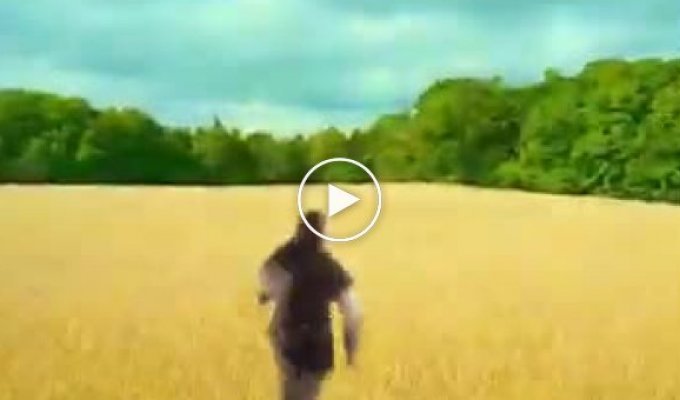 Из видео с убегающими белорусскими ОМОНовцами сделали музыкальный клип (мат)